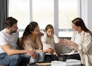 Dil ve Konuşma Terapisinde Aile Katılımı ve Desteği